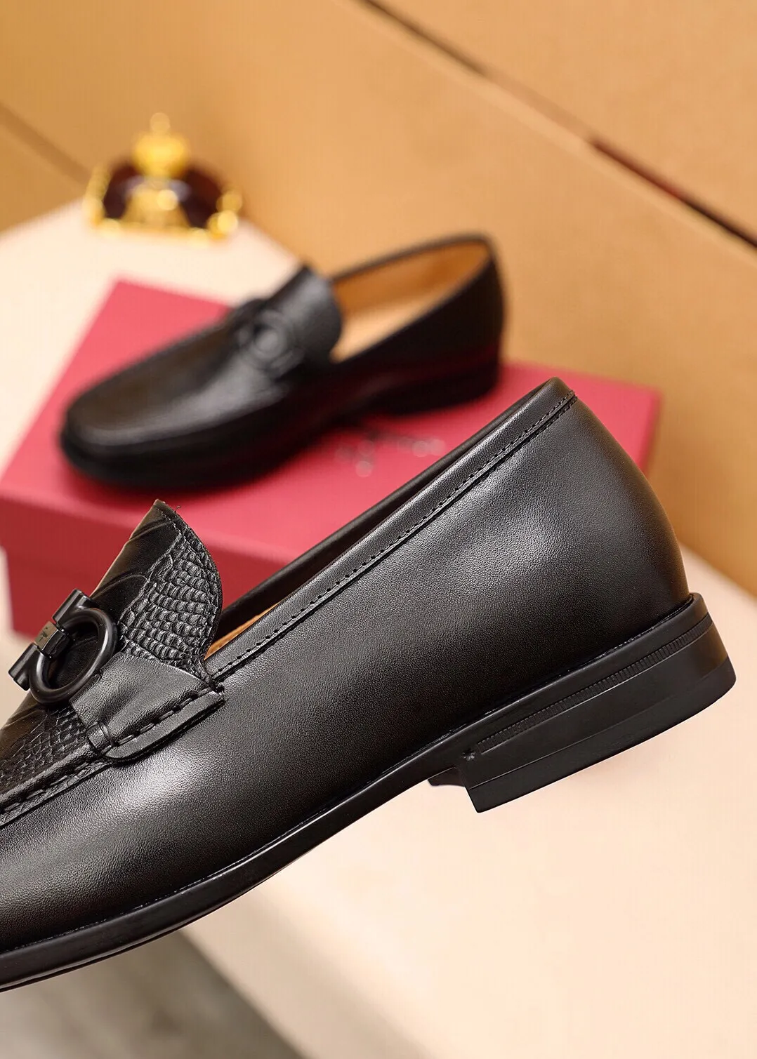 knee length dresses for ladies Thursday Boot Company Men's Black Leather Featured Styles Loafer Size 11 main image 0