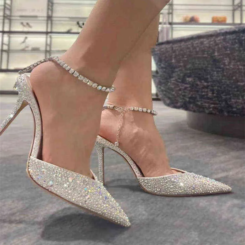 Super Bling Nuovo strass Baotou Word Buckle Sandali Donna Stiletto Bocca superficiale Scarpe da sposa con tacco alto a punta sexy 220520