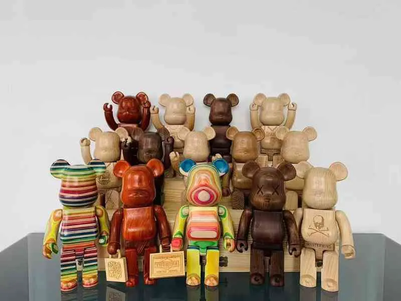 Blocos de construção de urso violento de Bearbrick Bear de madeira de madeira costura de madeira arco -íris Ornamentos de urso de madeira 400% Tide Play G2205524