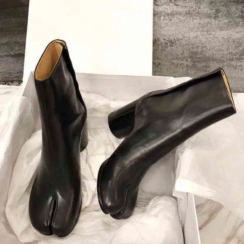 Dress Shoes Split Toe Boot Women Cow Leather Ninja Tabi Ankle Real Mm6 Brand Design Woman 7.5cm Heel 220718