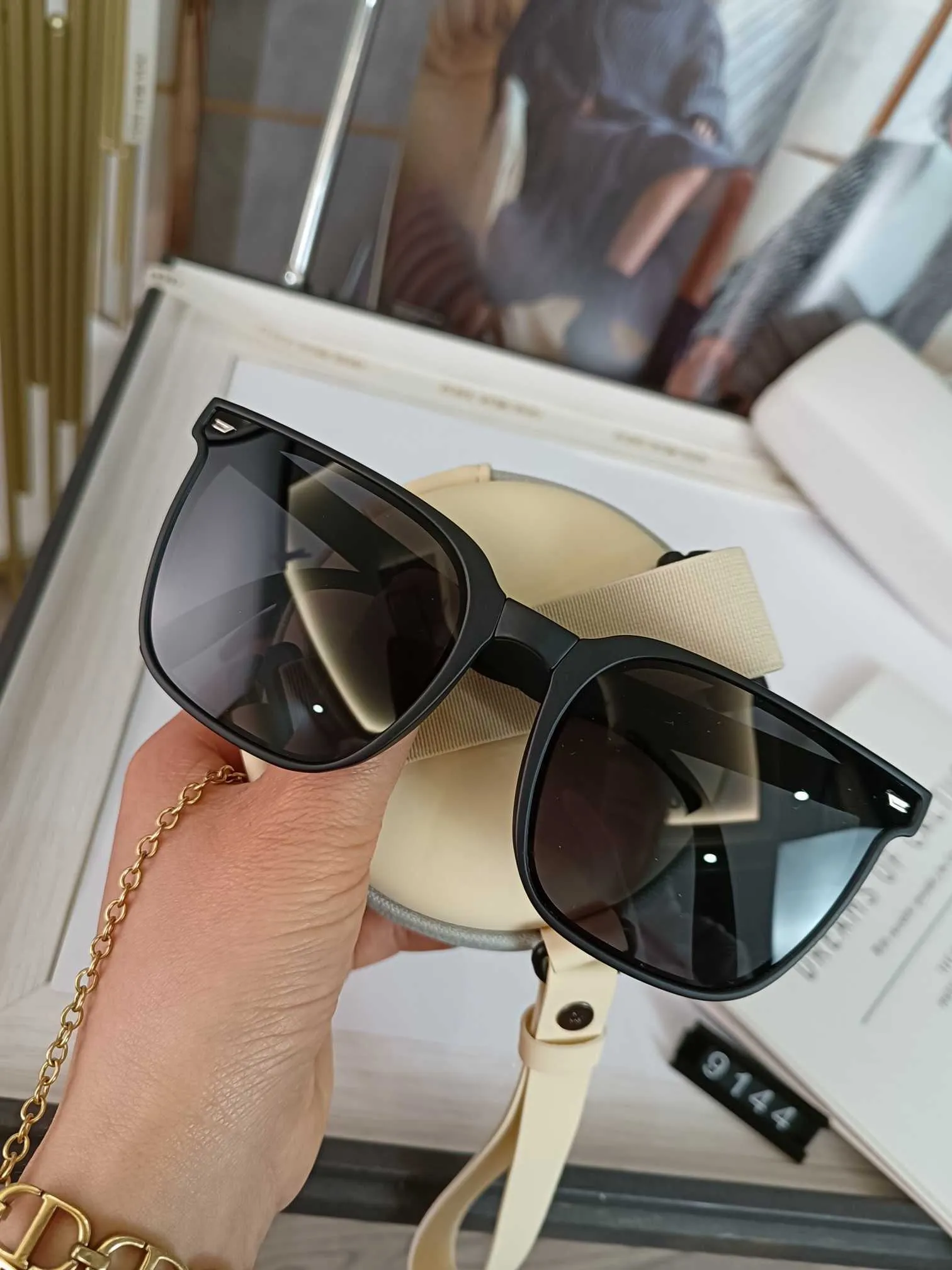 여자 접이식 선글라스 패션 접이식 라운드 디자이너 안경 레트로 100% UV 차단 여행 운전 낚시 골프 사이클링 고글