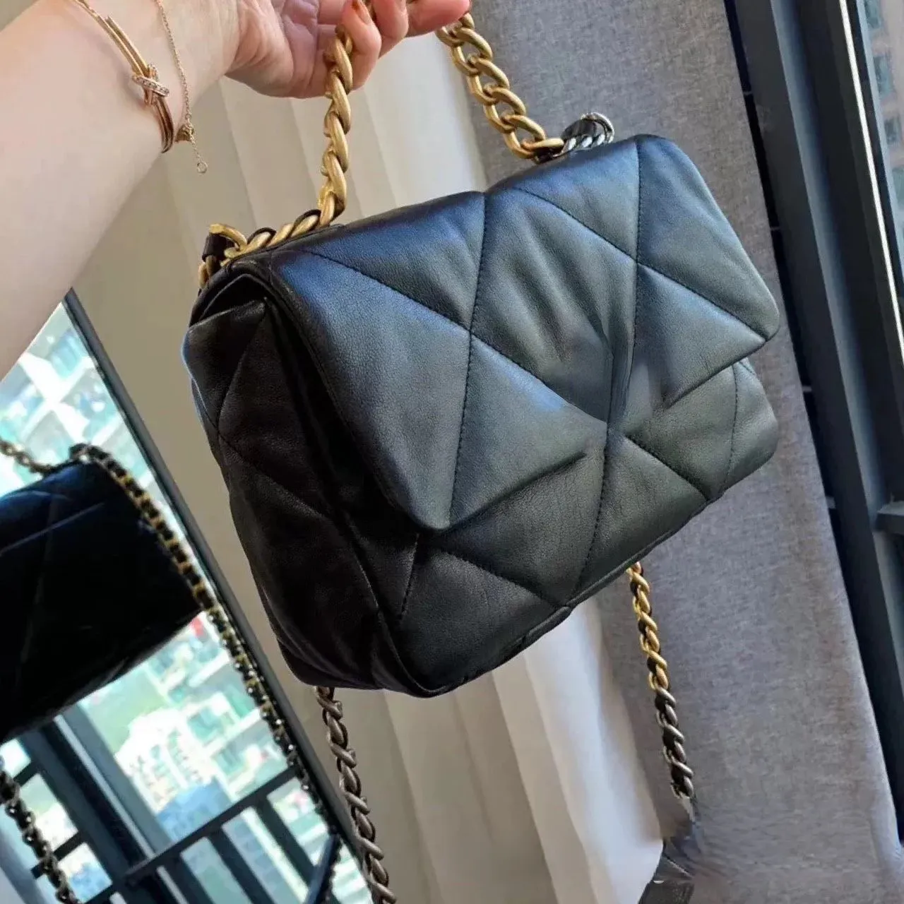 Moda bolsas de ombro de grife femininas de couro de alta qualidade com corrente quadrada e mensagem bolsa tiracolo