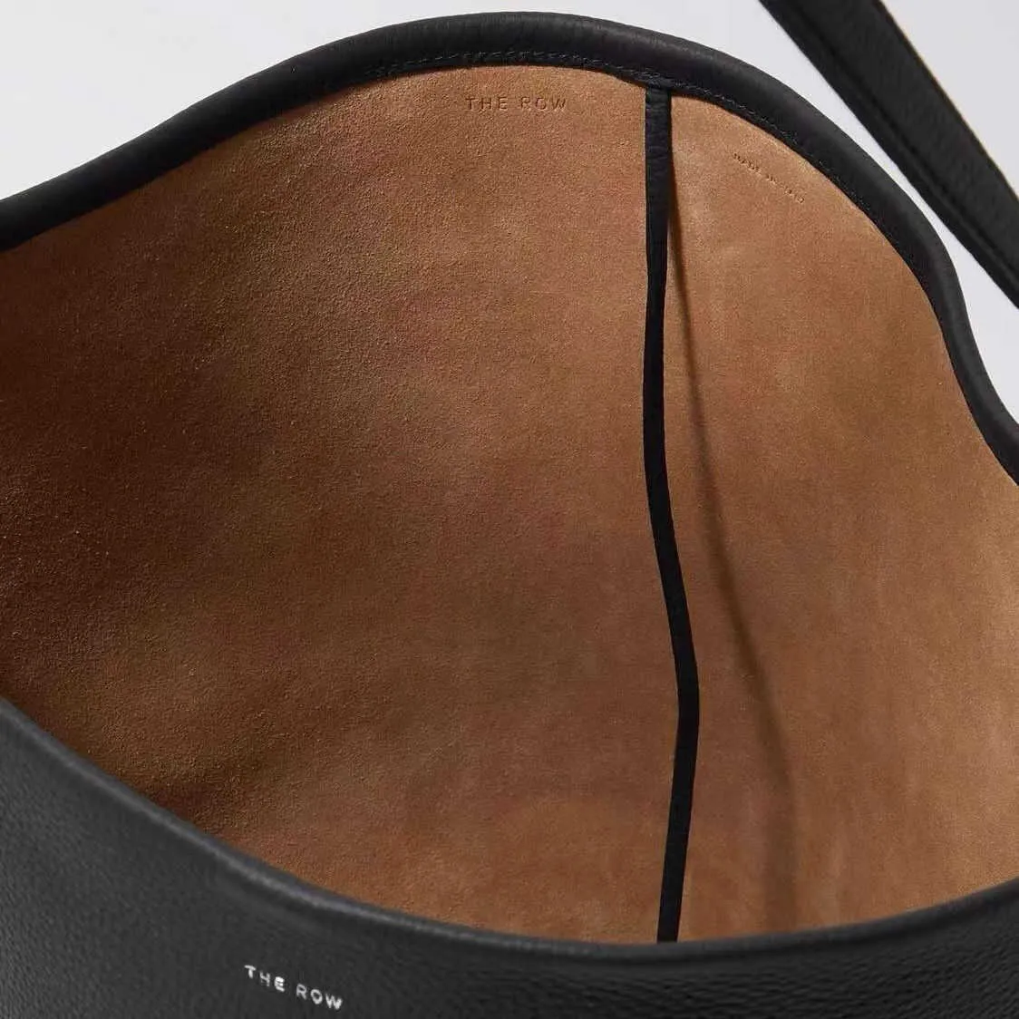Minimalist leather tote 2025