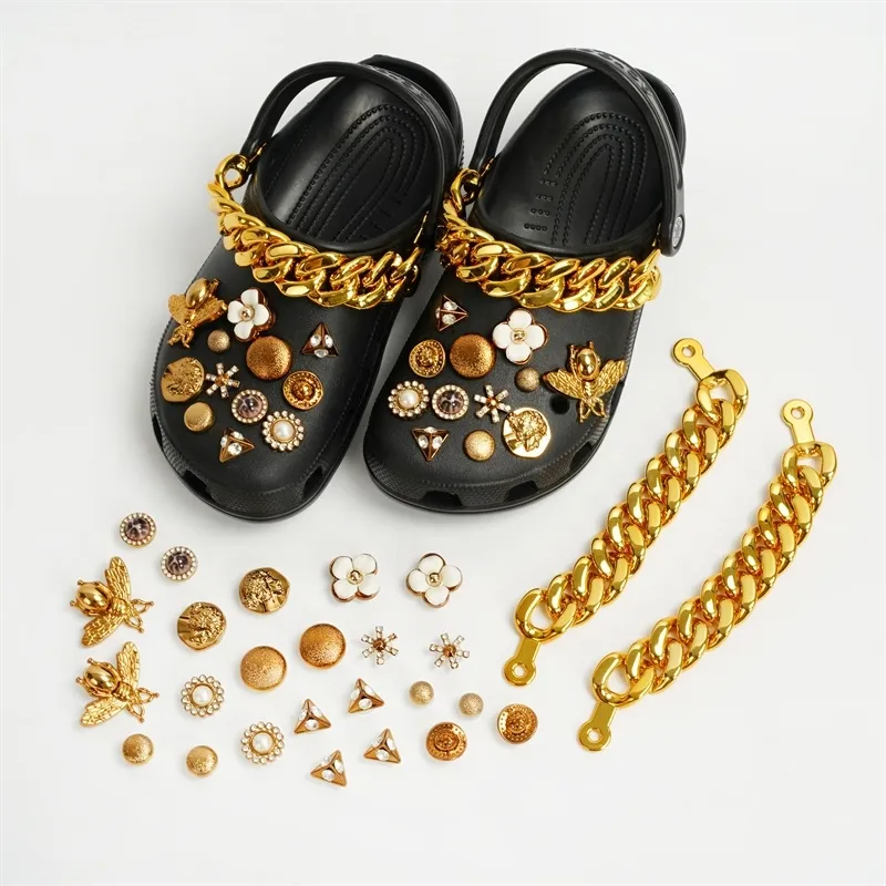 Accessoires croco scintillants, boucle de chaîne en métal, breloques de styliste, décorations de chaussures en strass, marque JIBZ, crocs mignons pour enfants