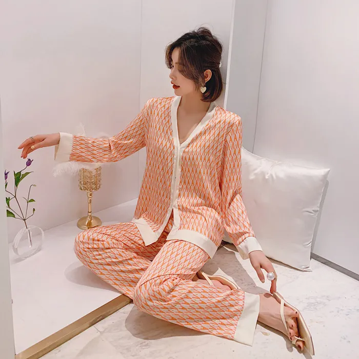 T081 2PCS Женская пижама набор женщин -пижама Pajama Party Summer V Neck Design Buse Blous