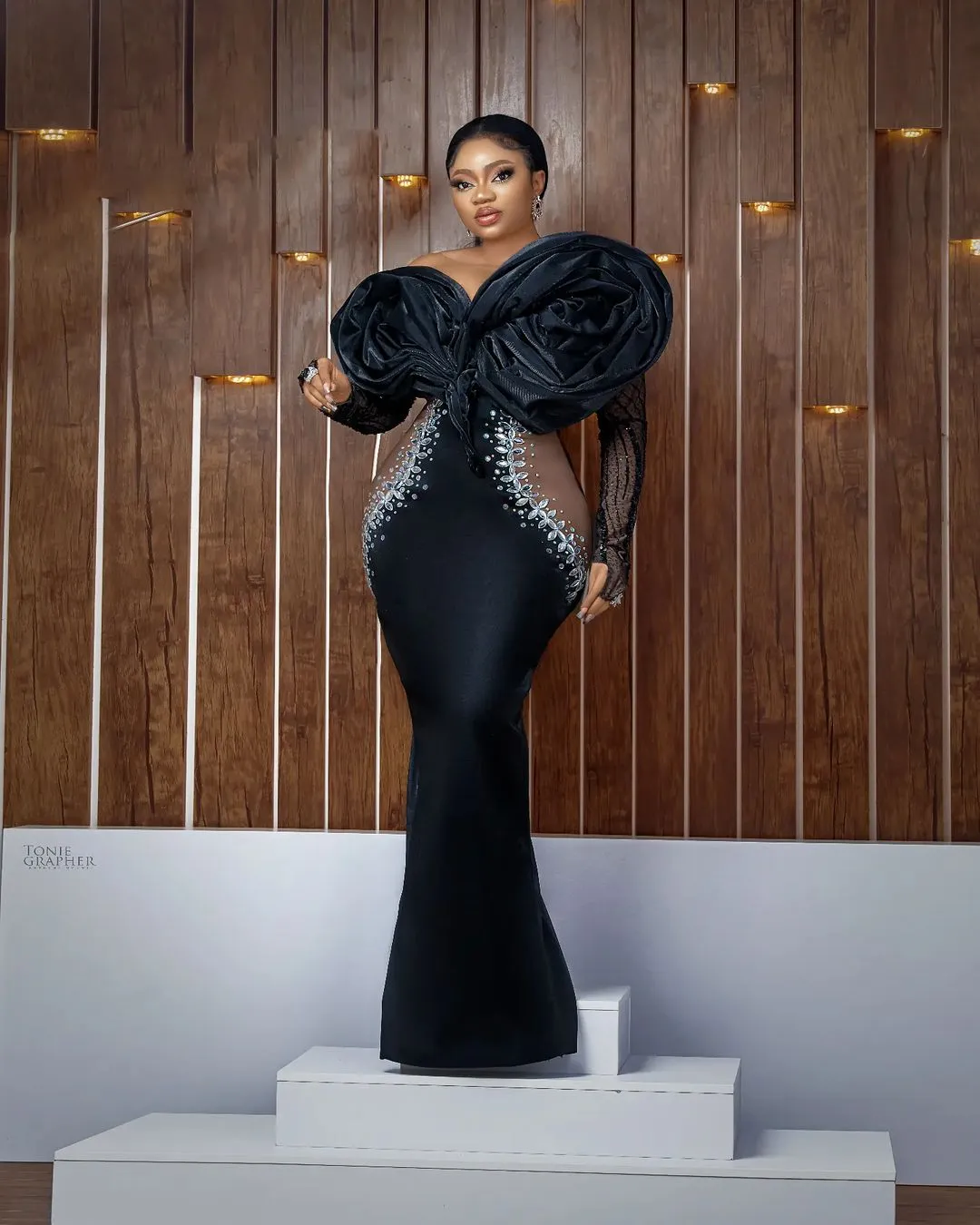 Plus Size Black Mermaid Prom Dress Beaded Crystal Evening Formal Party Gown with Ruffles