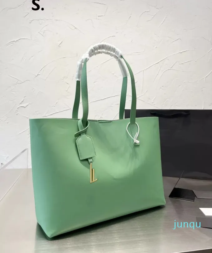 2022 Luxury Designer Ladies Shopping Bag stor kapacitet Handväska Tote Levereras med plånbok Deerskin Texture Fodmönster Kvinnor Kvinnor