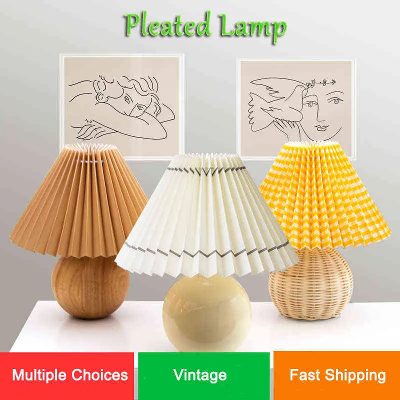 Vintage Pleated Table Lamp for Bedroom Living Room Korean Style AU US EU UK Plug Decor Creative Night Light with Led Bulb E27 H220423