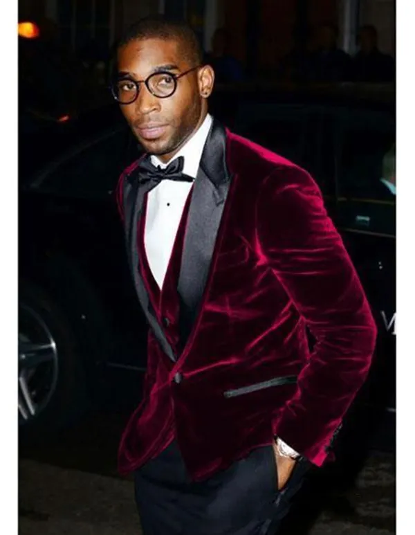 Burgundy Green Velvet Wedding Tuxedos Maroon Slim Fit Blazers Формальные жениха подходят к черной шалью наряды лацка