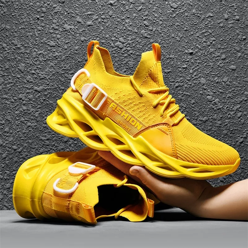 Желтая сетка дышащие беговые спортивные кроссовки Мужчины легкие толстые толстые кусочки пара туфли спортивные кроссовки женские туфли 220608