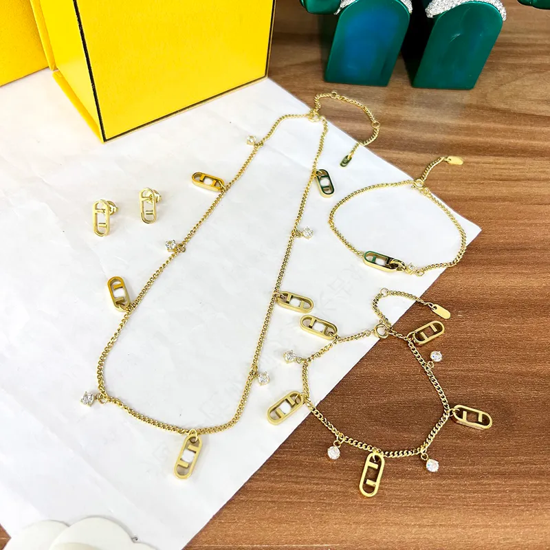 Diseñador Pendientes Pulseras Gold Lock Collares Para Mujeres Cartas de lujo Conjunto de joyas Moda Love F Pulsera Colgante Chain Link Nuevo 22041903