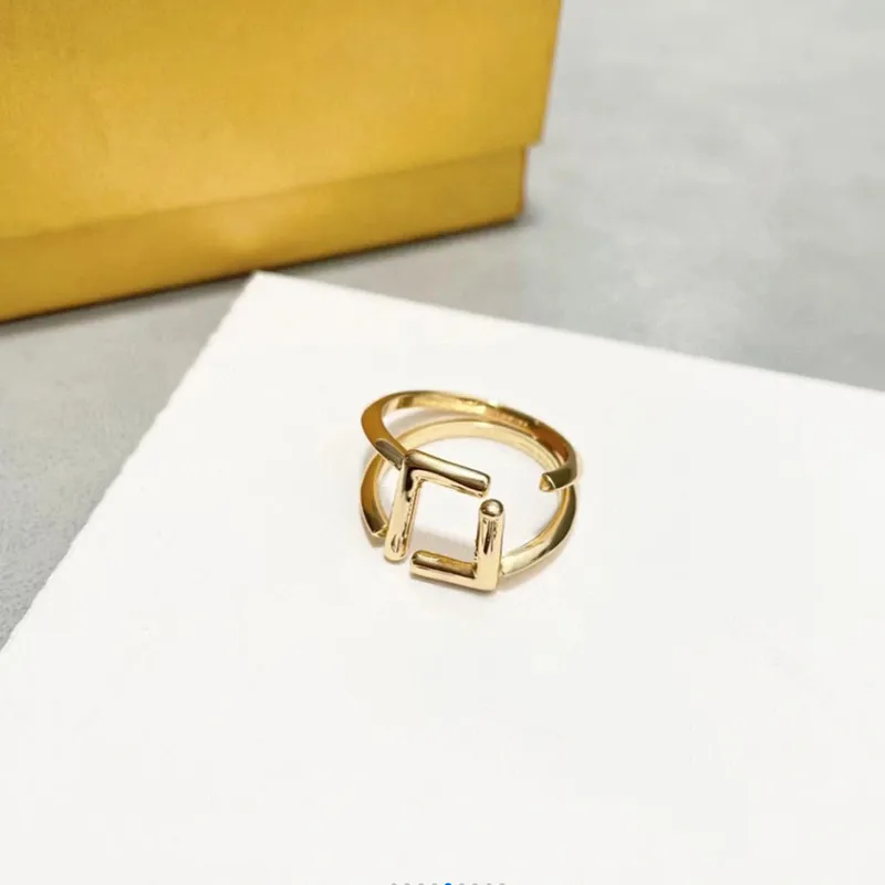 Fashion Women Ring Designer Jewelry Simple Golden Rings Womens Luxury Letter F Rings Designers Party Lady Ornament With Box 2204152363