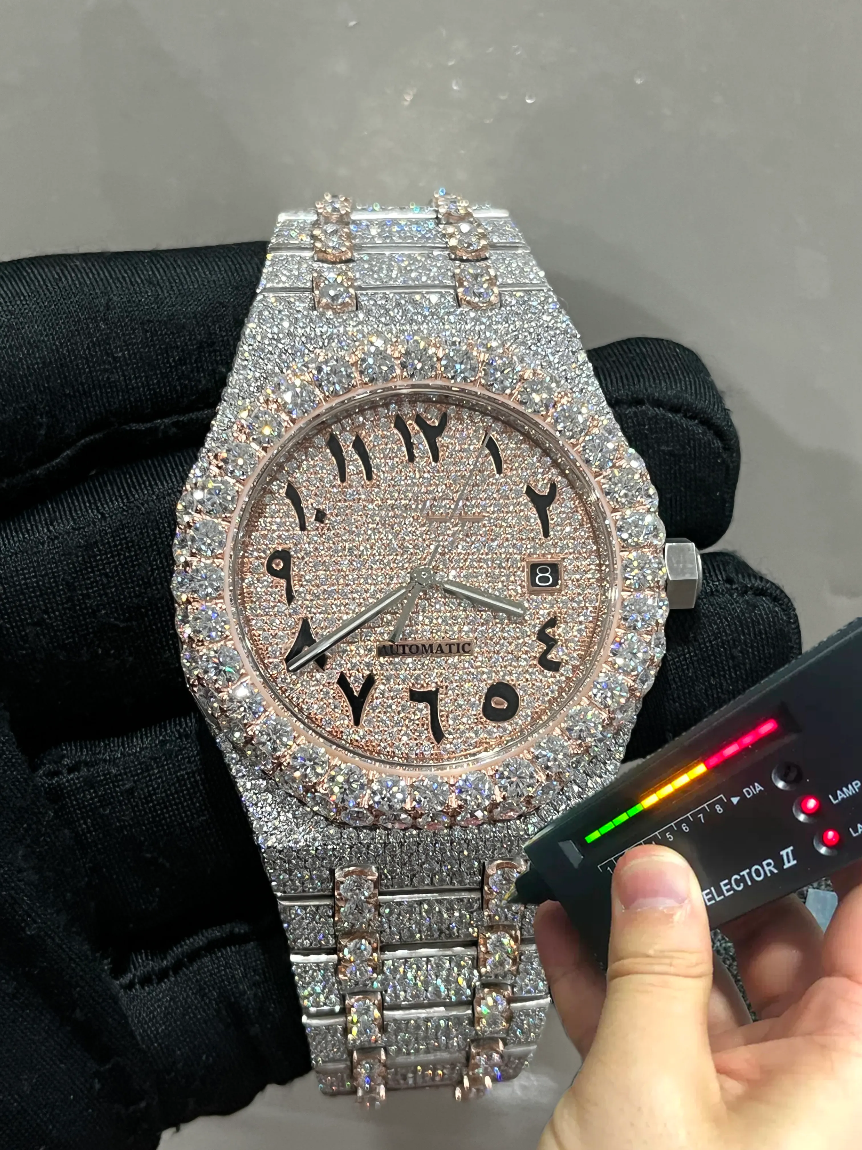 10A Dignoże Diamentowe Ograniczone Sprzedaż Watch Pure Ręcznie Inkrustowane niestandardowe MOISSANITE Full Diamond Pudełko i papier