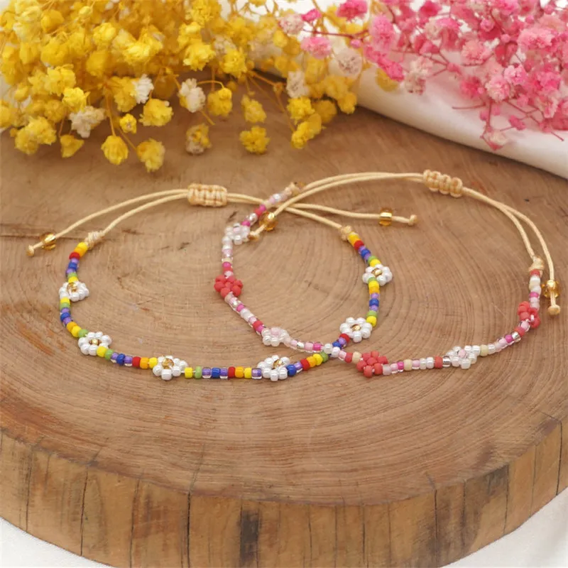 Böhmen bunte Blumen Glasperlenarmband Designerschmuck Frau Party blau rot rosa Perlen Knoten südamerikanische süße Armbänder für Teenager-Mädchen größenverstellbar