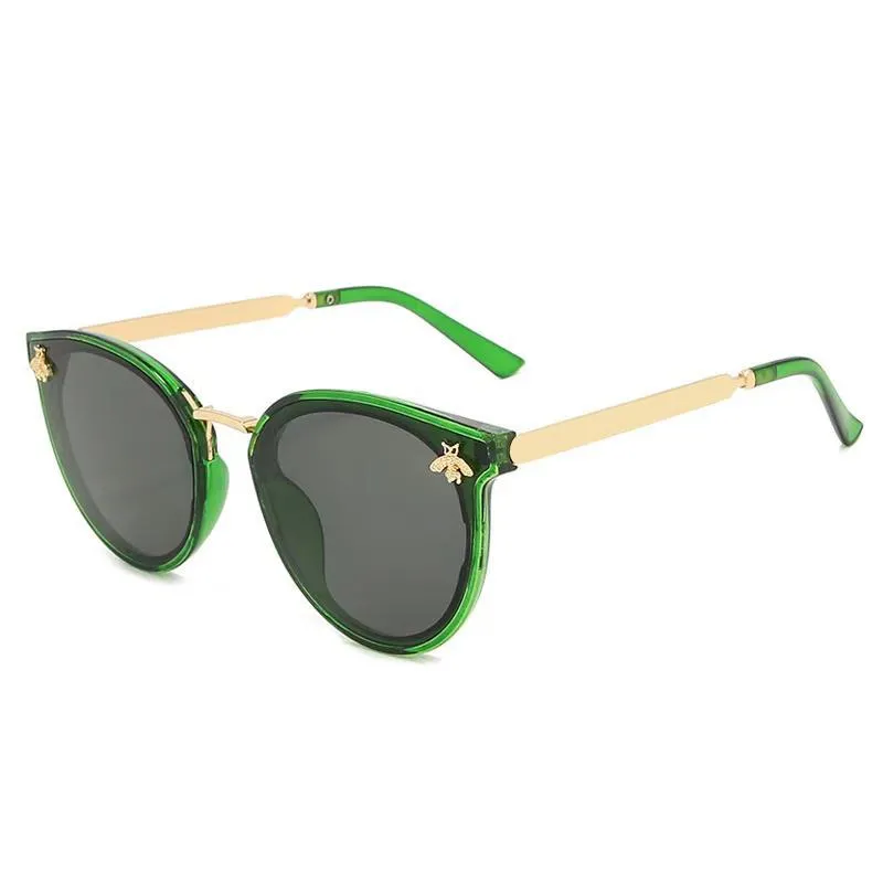 Marcas de lujo Gafas de sol Fashion Multicolor Classic Women Glasses para hombres Conducir Sombreado Tendencia con caja