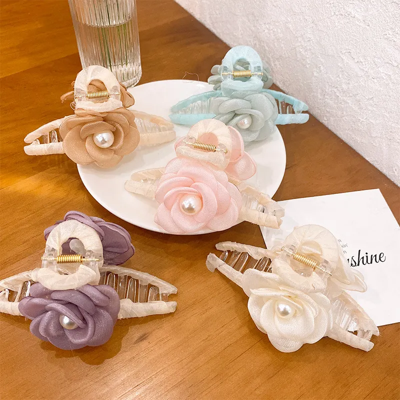 Korean Sweet Cream Three-dimensional Flower Hair Claw Barrettes for Women Fashion Clamps Hair Accessories