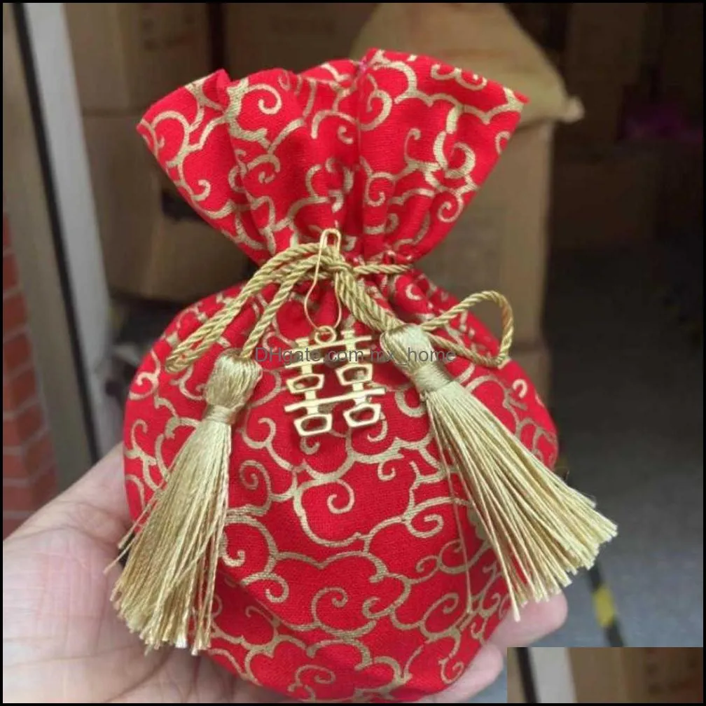 Ins Style Wedding Gift Supplies Chinese Party Favor Candy Bag Box With Hand Creative Cloth Event Festive