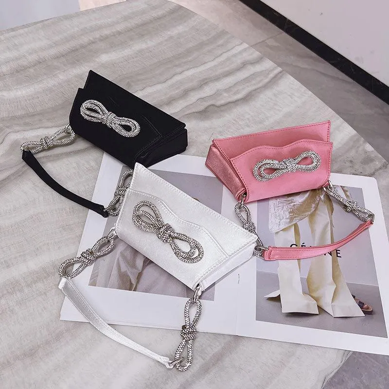 Bolsas de noche Nudo de arco Diamante Hombro de mano Bolso de mujer Mini Lindo Brillante Moda All-Match 2022 Diseñador de lujo Pequeño bolso cuadrado