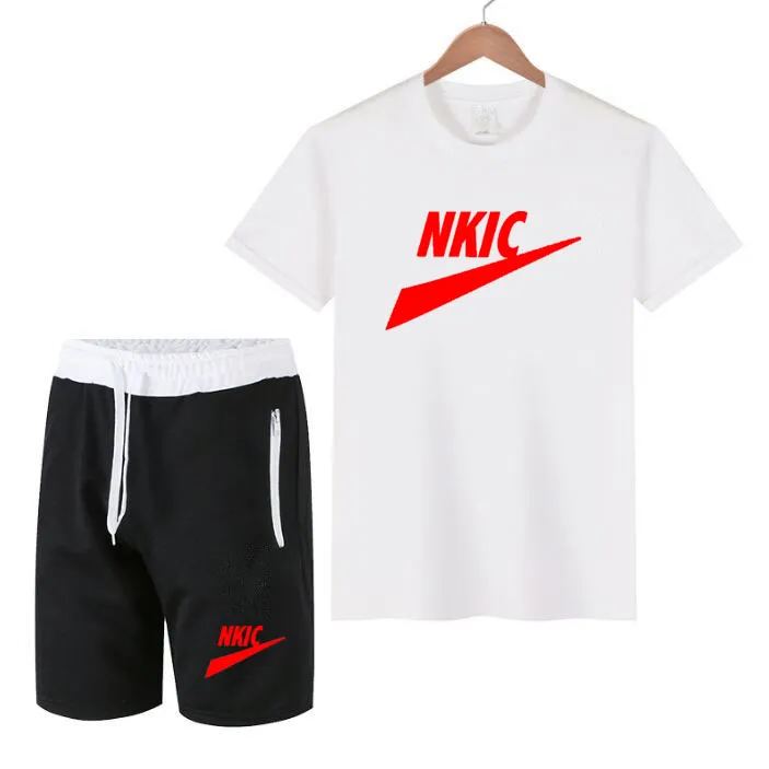Nya män Casual Tracksuits Sportswear Brand Cotton T-shirt Shorts Två stycken Set Summer Fashion Jogging Män