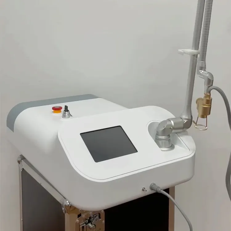 Livraison rapide Laser Co2 fractionnaire Améliorer la qualité de la peau Machine de resurfaçage de la peau au laser fractionnaire Opération simple