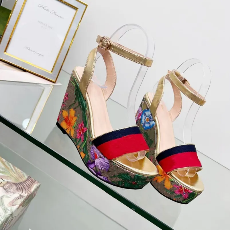 Wedge Sandals Platform Designer Shoes High Heels With Flowers Tiger Green Stripes Wedding Dress Shoes 2024 Genuine Leather Buckle Strap Rubber Outsole