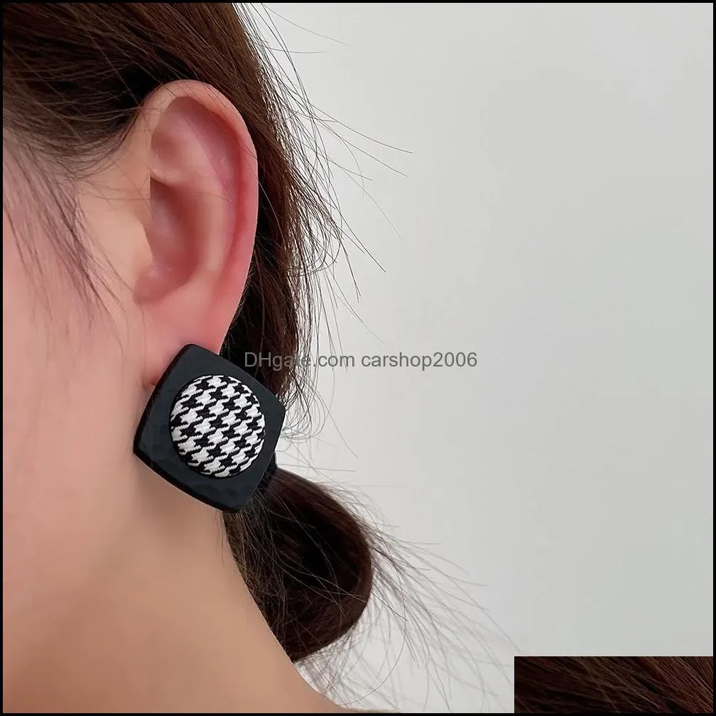 elegant black white plaid geometric stud earring for women 2021 chic metal square dangle earrings korean winter jewelry