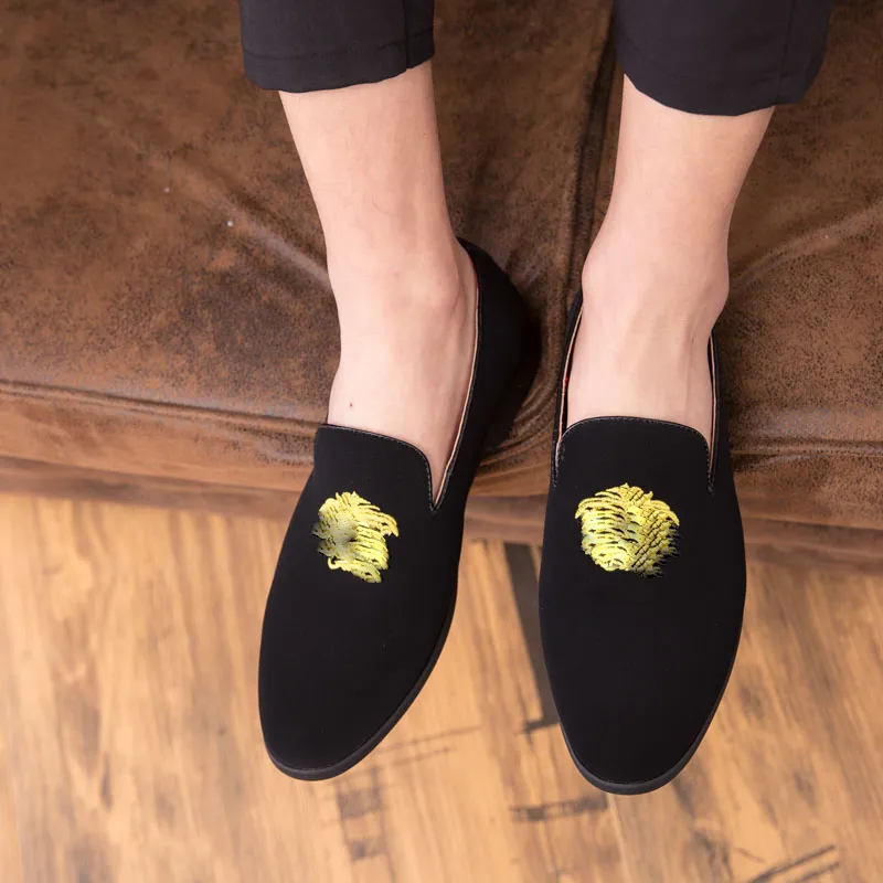 Embroidered Faux Suede Mens Black Suede Loafers For Men Solid Color Round Toe Slip On Classic Fashion For Everyday Wear And Parties From Wangji2018108 55.39 DHgate.Com