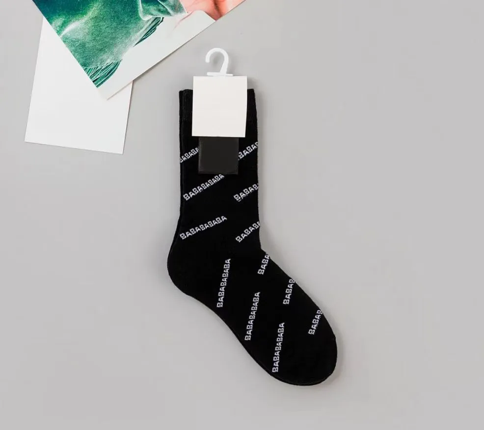 luxe Hommes Femmes chaussettes Designer bas classique lettre BA coton respirant confortable mode de haute qualité 8 types de liberté de couleur à ch