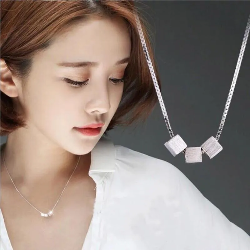 Anhänger Halsketten Persönlichkeit Dreidimensionaler Block Gebürstet Silber Überzogene Schmuck Koreanische Mode Schlüsselbein Kette XL144
