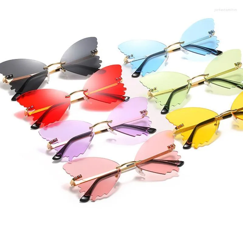 النظارات الشمسية ريترو الفراشة الملونة المرأة خمر بيان أزياء النظارات بدون شفة مصمم في الهواء الطلق الصيف الصغيرة