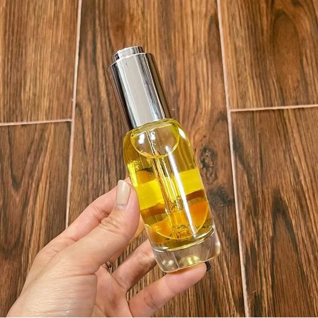 Siero per la cura del viso da 30 ml L'olio rinnovante per la cura della pelle Essenza riparatrice Lozione avanzata Marchio di spedizione veloce di alta qualità