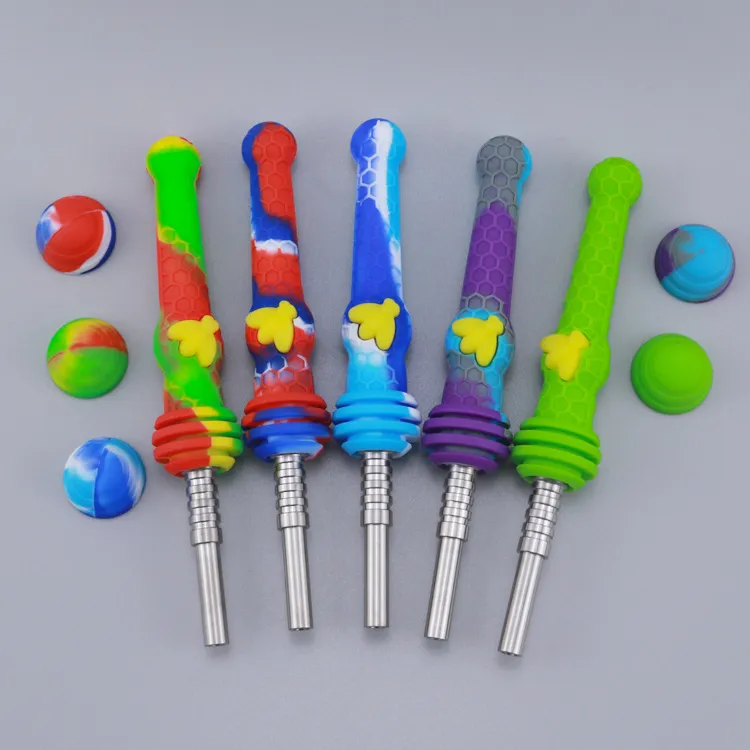 Bee Style Glow In Dark Silicone Smoking Pipes Mini Tobacco Hand Pipe Colorful Spoon Pipe With Titanium Nail Glass Bowl Water Pipes