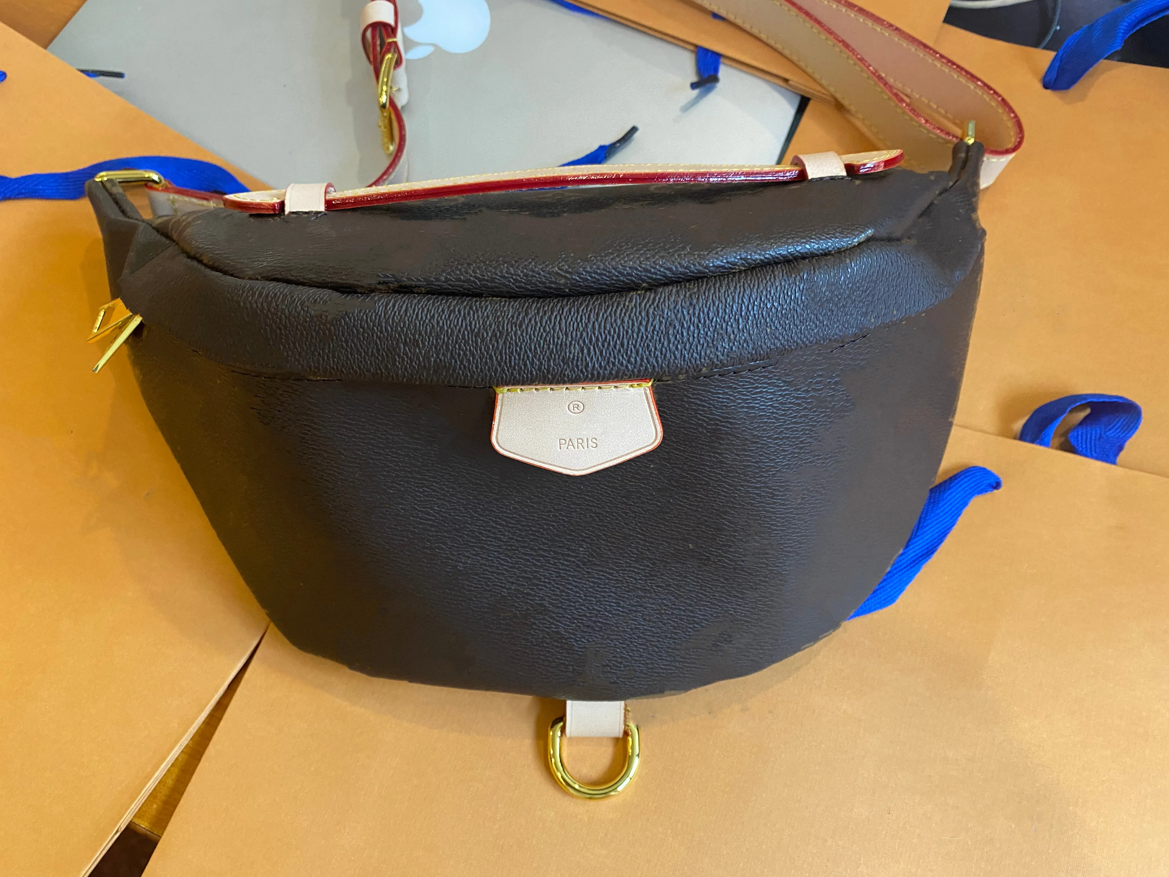 2022 Designers Luxury Midjeväskor Cross Body Nyaste handväska Famous Bumbag Fashion Shoulder Bag Brown Bum Fanny Pack äkta läder