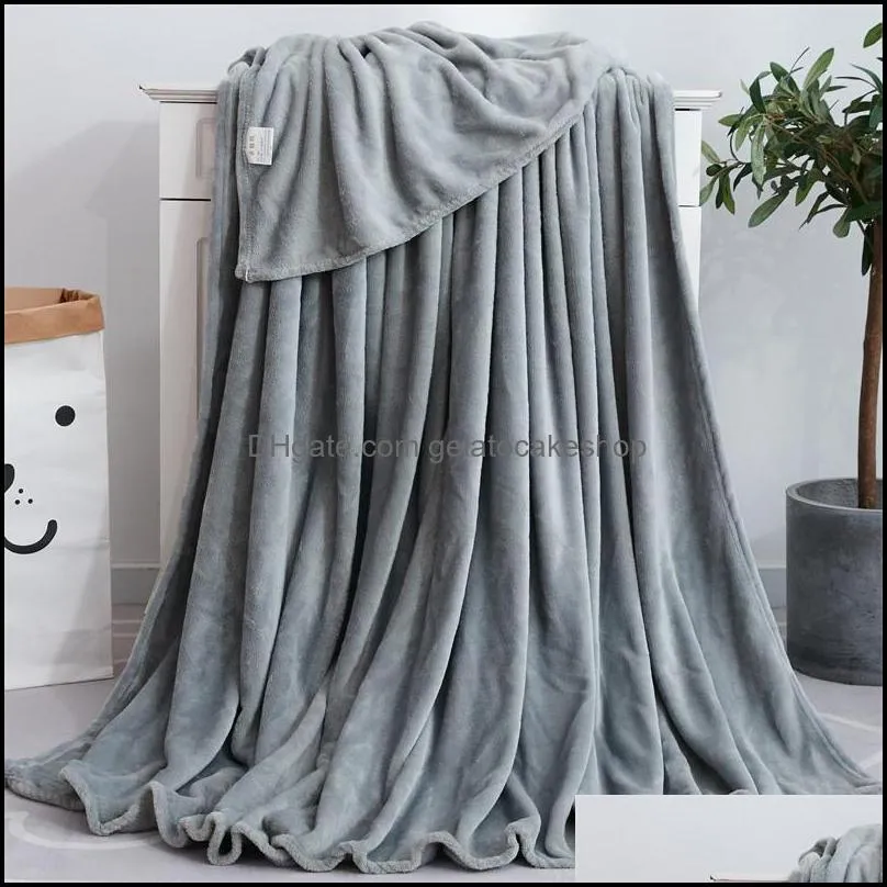 Coral Fleece Blanket Solid Color Flannel Blanket Winter Warm Soft Bedroom Throw Blankets Portable Light Weight Quilt
