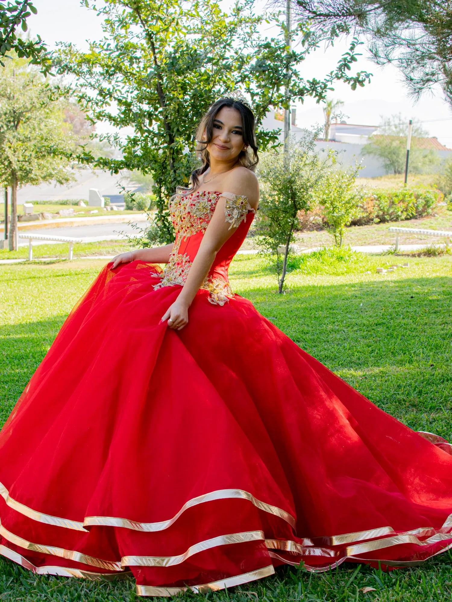 Muhteşem kırmızı quinceanera omuz dantelli aplike boncuklu balo elbisesi vestidos de quinceanera sevgilisi 15 tatlı 16