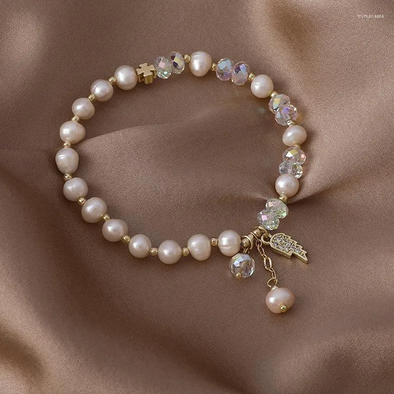Perlenstränge XIAOBOACC Süßwasserperlenarmband für Frauen Barockstil Luxus Kristall Flügel Anhänger Strang Schmuck Trum22