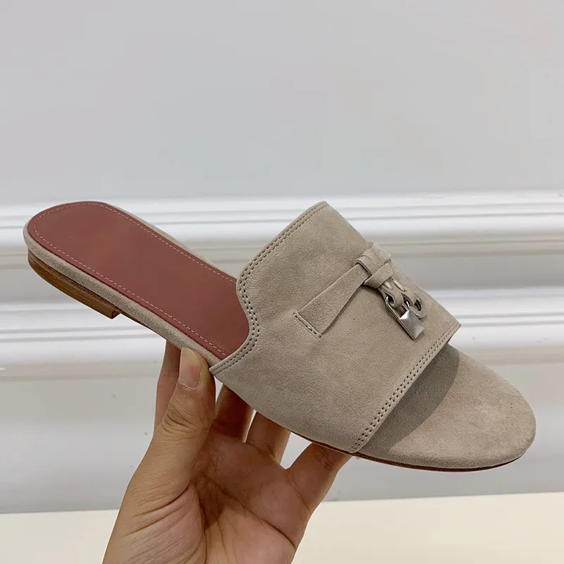 Designer-2021 Casual Flats Kvinnor Slippor Sandaler Cashmere Nubuck Läder Latex Strand Scuffs Lim Solid Sko Slides Sandal Skor Slipper