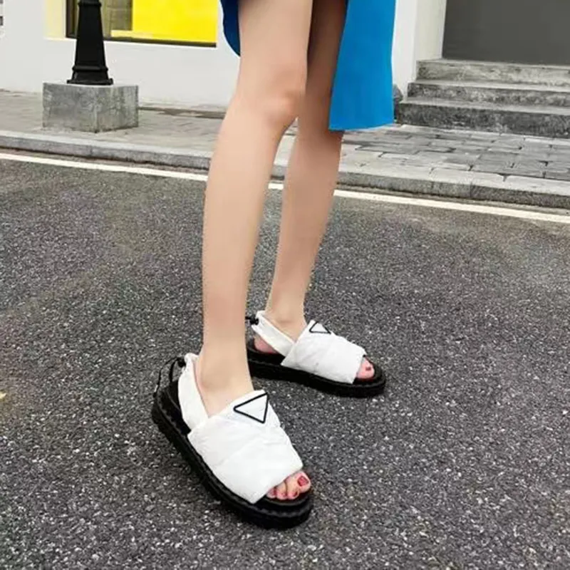 Novelty down sandals for Women Top quality Classic Triangular buckle Back Strap Shoe recommends flat heel Thick bottom non slip Casual comfortable designers Sandal