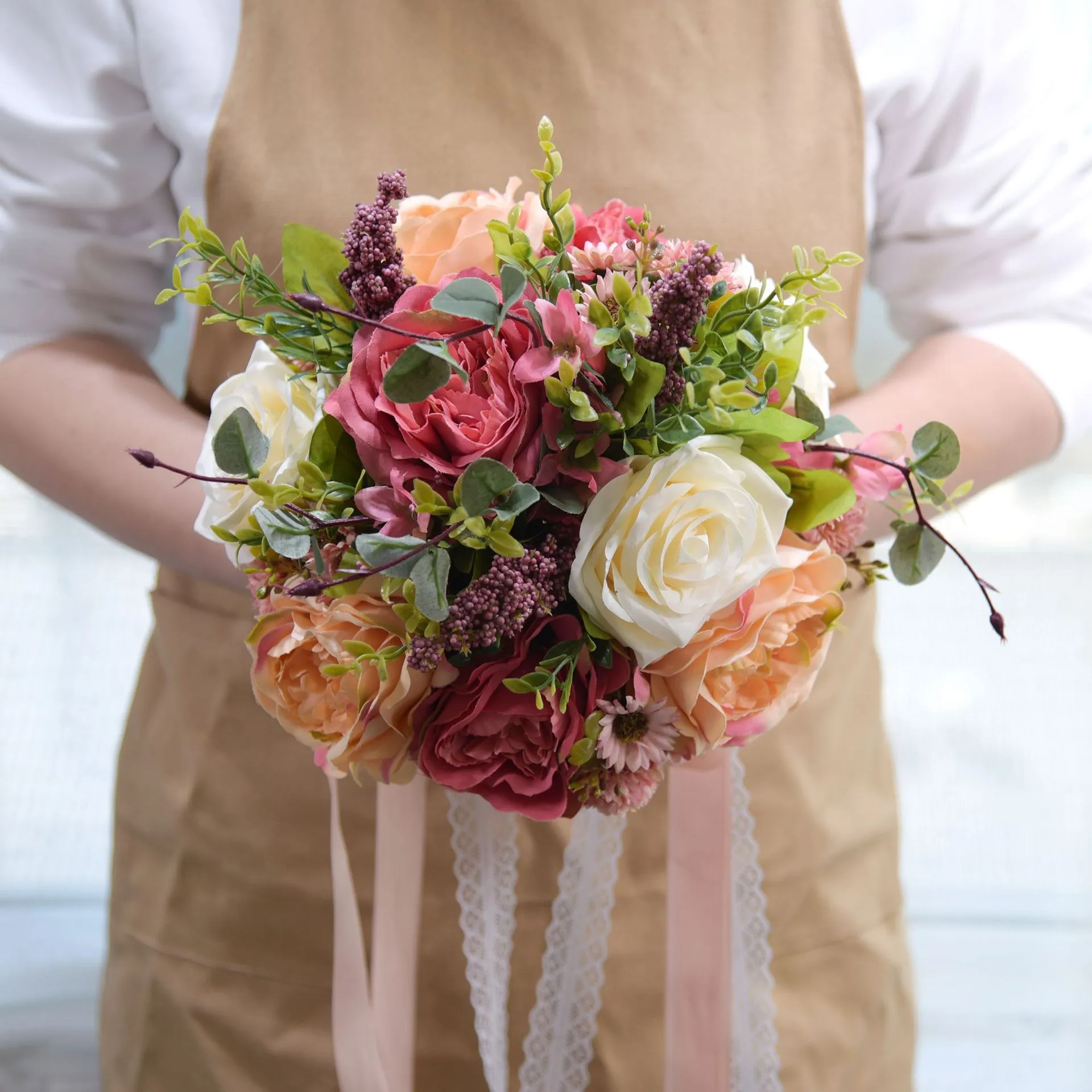 INIFLM 2 bouquet di fiori artificiali per matrimoni, archi di rose, rose finte, per damigella d'onore, per cerimonie di matrimonio, chiesa (viola