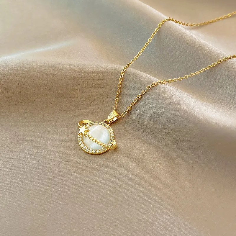 Collana con ciondolo pianeta zircone opale di fascia alta Moda gioielli in acciaio al titanio in stile coreano per le donne Regalo di San Valentino