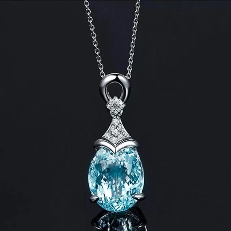 Pendant Necklaces Huitan Delicate Water Drop Shaped Necklace For Women Fresh Sky Blue Oval Cubic Zirconia Luxury Fashion Wedding Jewelry