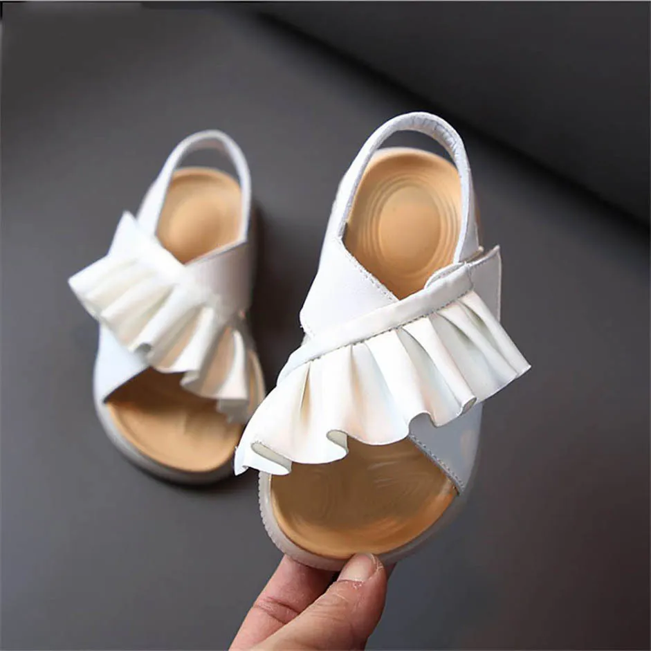 女の子のための夏のサンダル幼児の子供靴革のかわいいフリルソフトソールファッションベイビーチルドールサンダルEU 21-30