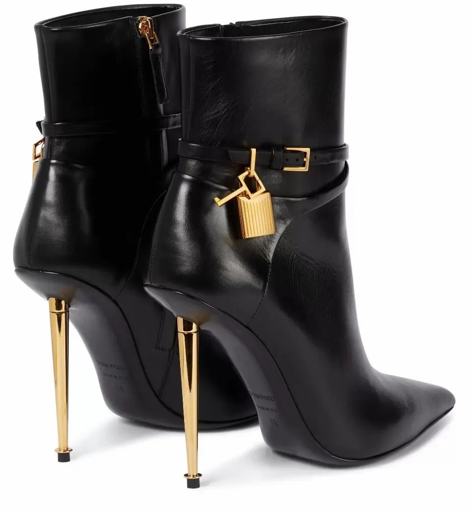 Inverno de luxo metal bloqueio decoração bezerro couro botas de salto alto lado zip sapatos apontados moda bootstoe stiletto tornozelo botas de luxo designers sapato