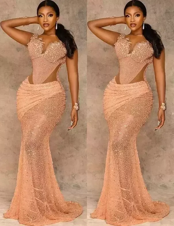 2023 Plus Size Arabic Aso Ebi Mermaid Gold Lace Prom Dresses Sheer Neck pärlor Evening Formal Party Second Reception klänningar klänning