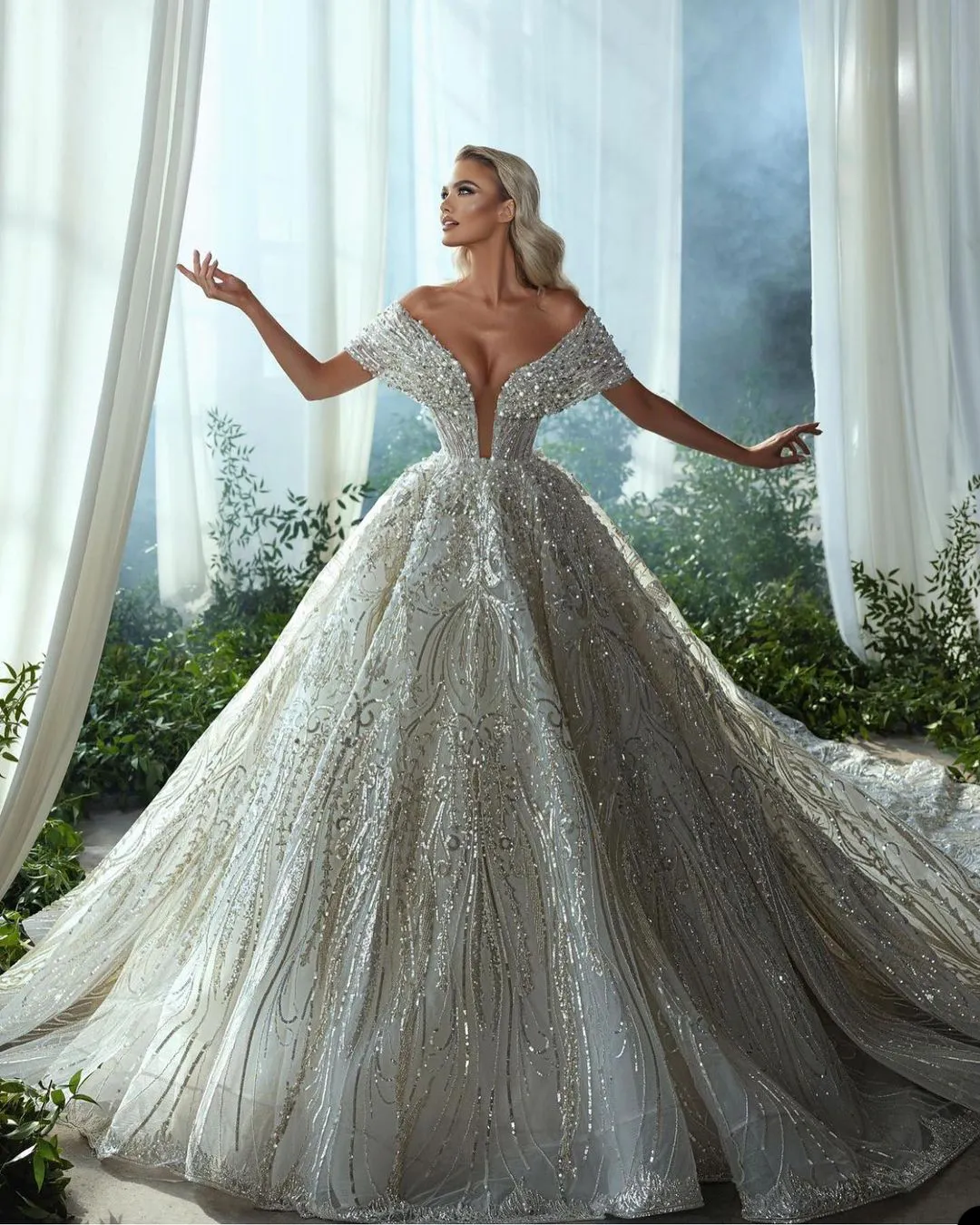 Elegant Mermaid Wedding Dress With Sleeveless Off... From Huifangzou,  $411.46 | DHgate.Com