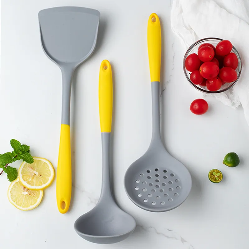 Silicone Cooking Utensil Set Wooden Handle Spatula Soup Spoon Brush Ladle Pasta Colander Non-stick Cookware Kitchen Tools