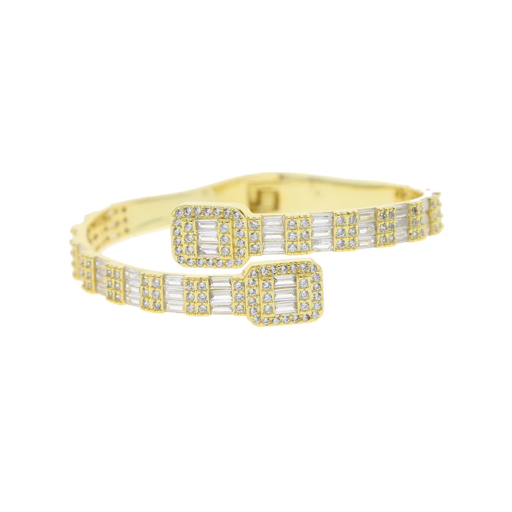 Iced Out Baguette Brazalete abierto Brazalete Micro pavimentado Bling Cuadrado Cubic Zirconia Pulsera Rapero de lujo Joyería punk para mujeres270P