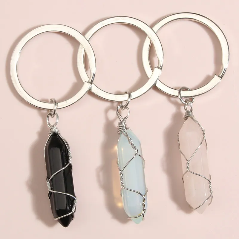Wire Wrap Naturstein, sechseckiges Prisma, Schlüsselanhänger, Heilkristall, rosa Kristall, Auto-Dekoration, Schlüsselanhänger für Damen und Herren