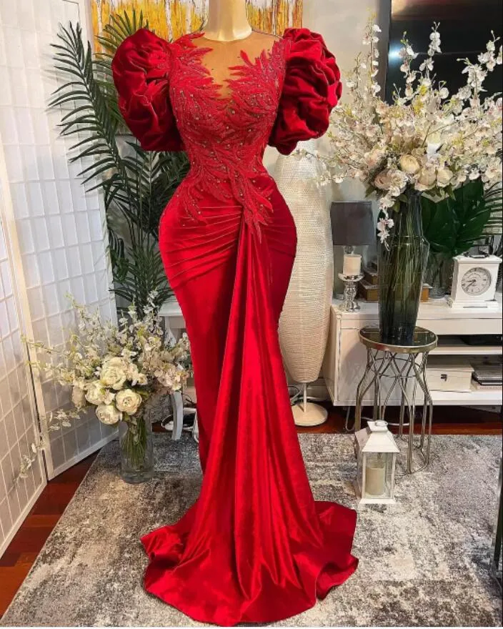 Plus Tamanho Árabe Aso Ebi EBI Red Mermaid Lace vestidos de baile Minchado Veludo do pescoço