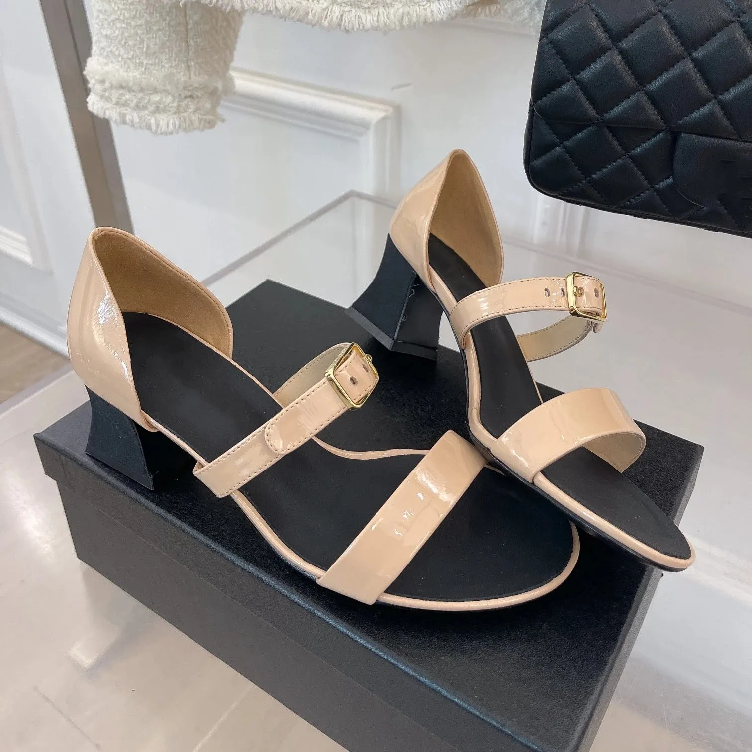 Luxus Marke Echtes Leder Sandalen High Heels Designer Schuhe Open-Toes Schnalle Chunky Heels Sommer Zapatillas Mujer Frauen Schuhe